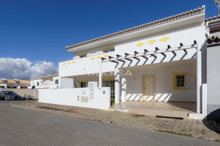 Moradia T4 para Venda em Luz