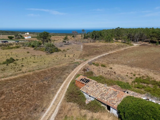 Terreno para Venda em Rogil Foto 4