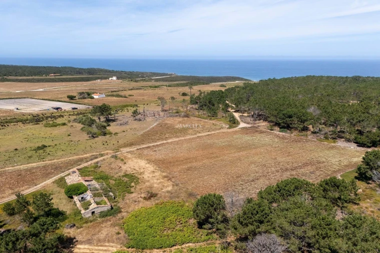 Terreno para Venda em Rogil Foto 2