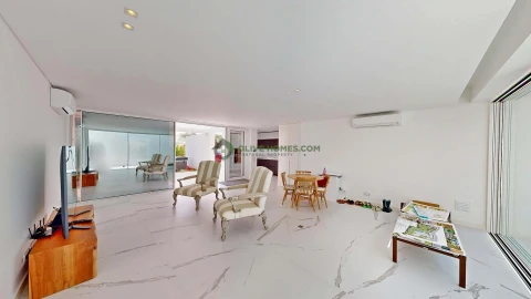 Moradia T3 para Venda em Loule (São Clemente)