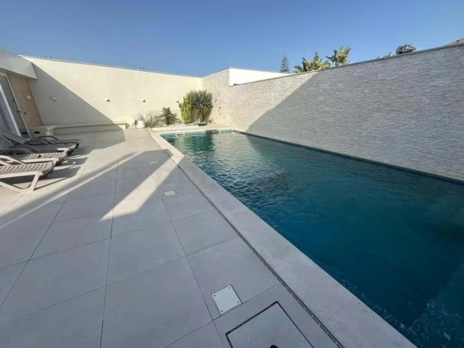 Moradia T4 para Venda em Montenegro Foto 13