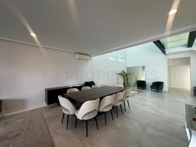 Moradia T4 para Venda em Montenegro Foto 8