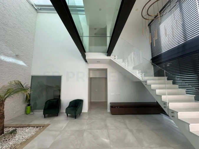 Moradia T4 para Venda em Montenegro Foto 9