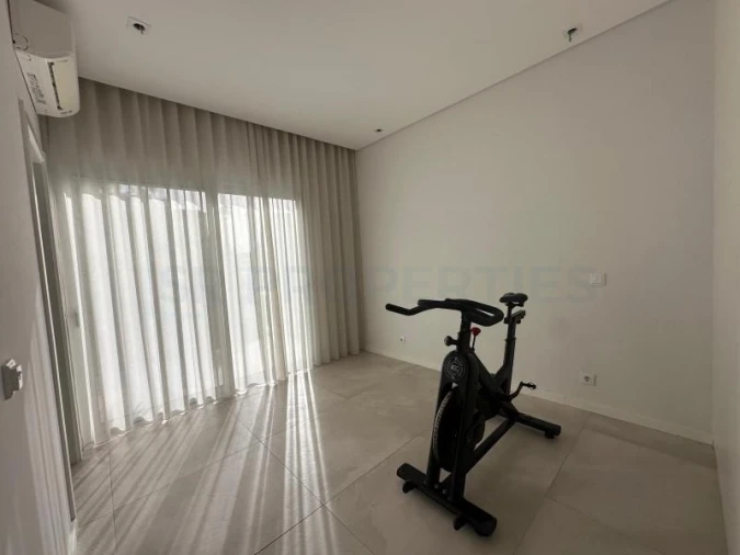 Moradia T4 para Venda em Montenegro Foto 22