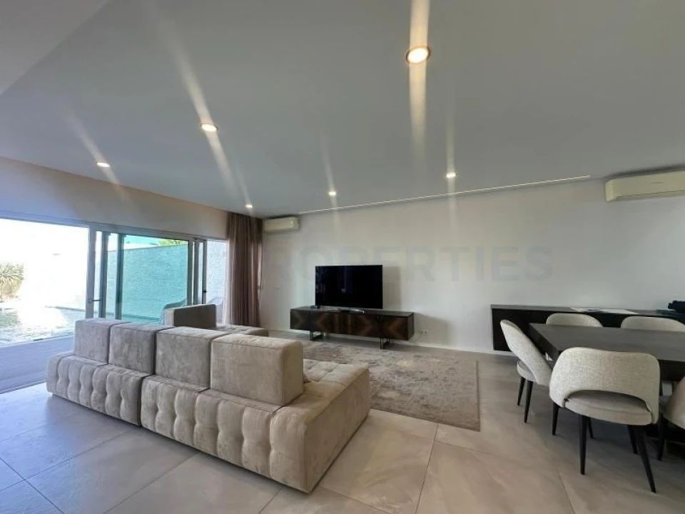 Moradia T4 para Venda em Montenegro Foto 3