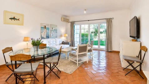 Apartamento T1 para Venda em Quarteira