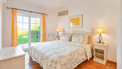 Apartamento T1 para Venda em Quarteira