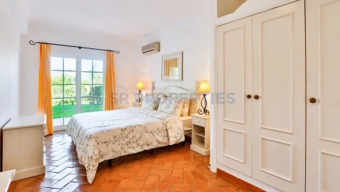 Apartamento T1 para Venda em Quarteira