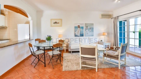 Apartamento T1 para Venda em Quarteira