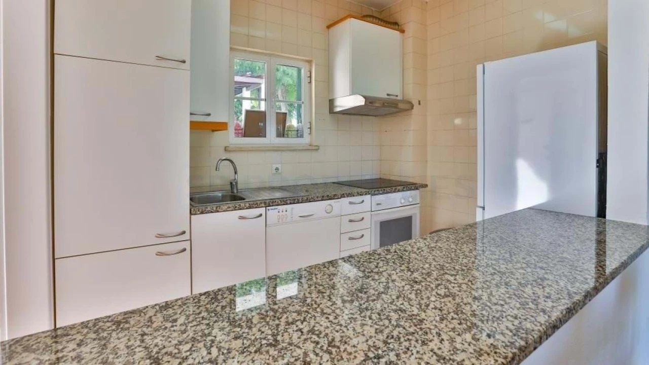 Apartamento T1 para Venda em Quarteira Foto 14