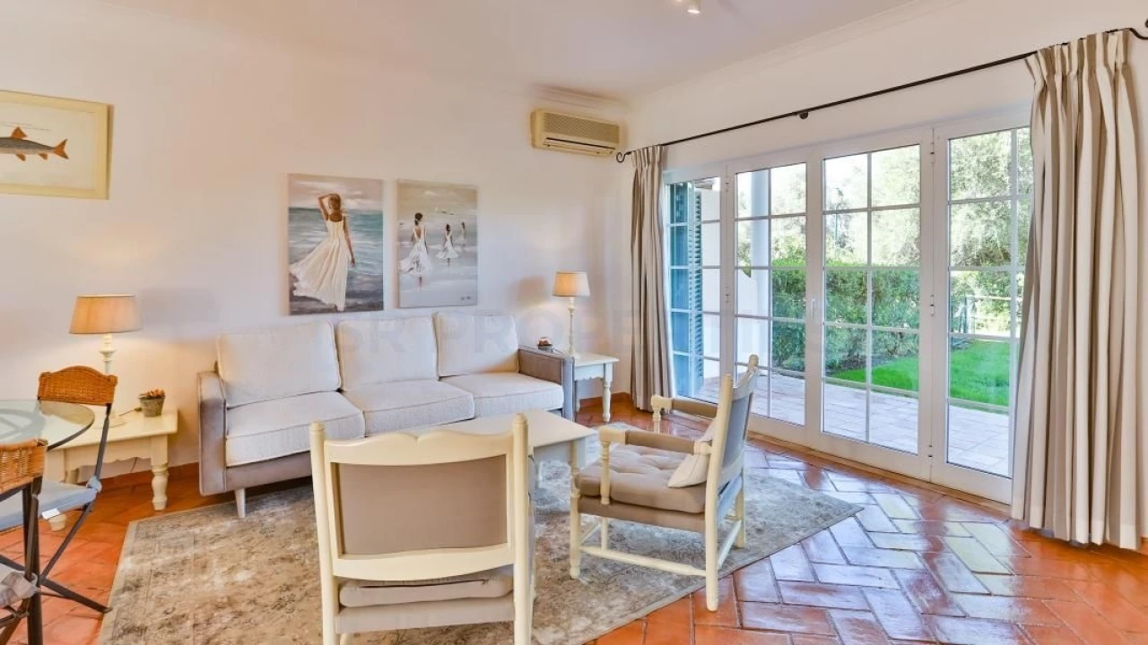 Apartamento T1 para Venda em Quarteira Foto 10