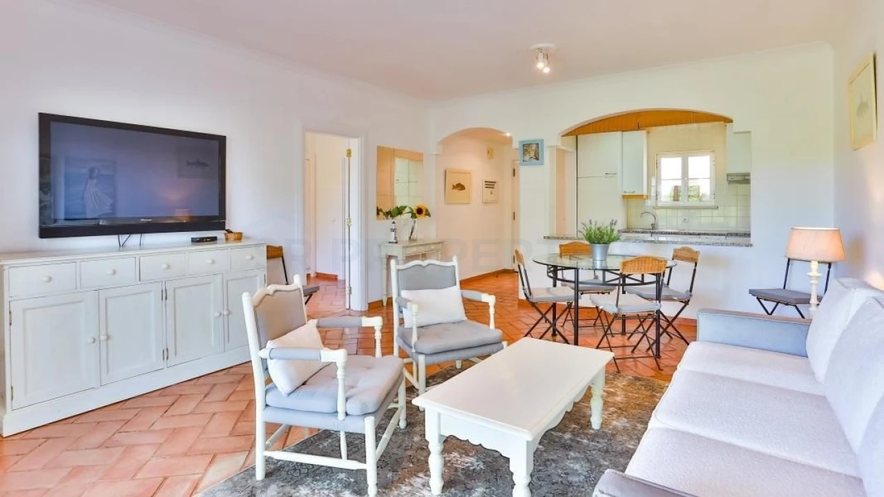 Apartamento T1 para Venda em Quarteira Foto 13