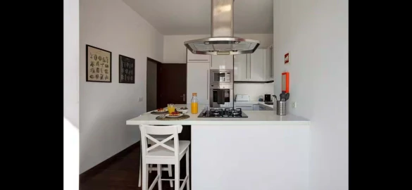 Apartamento T5 para Venda em Santa Maria Maior