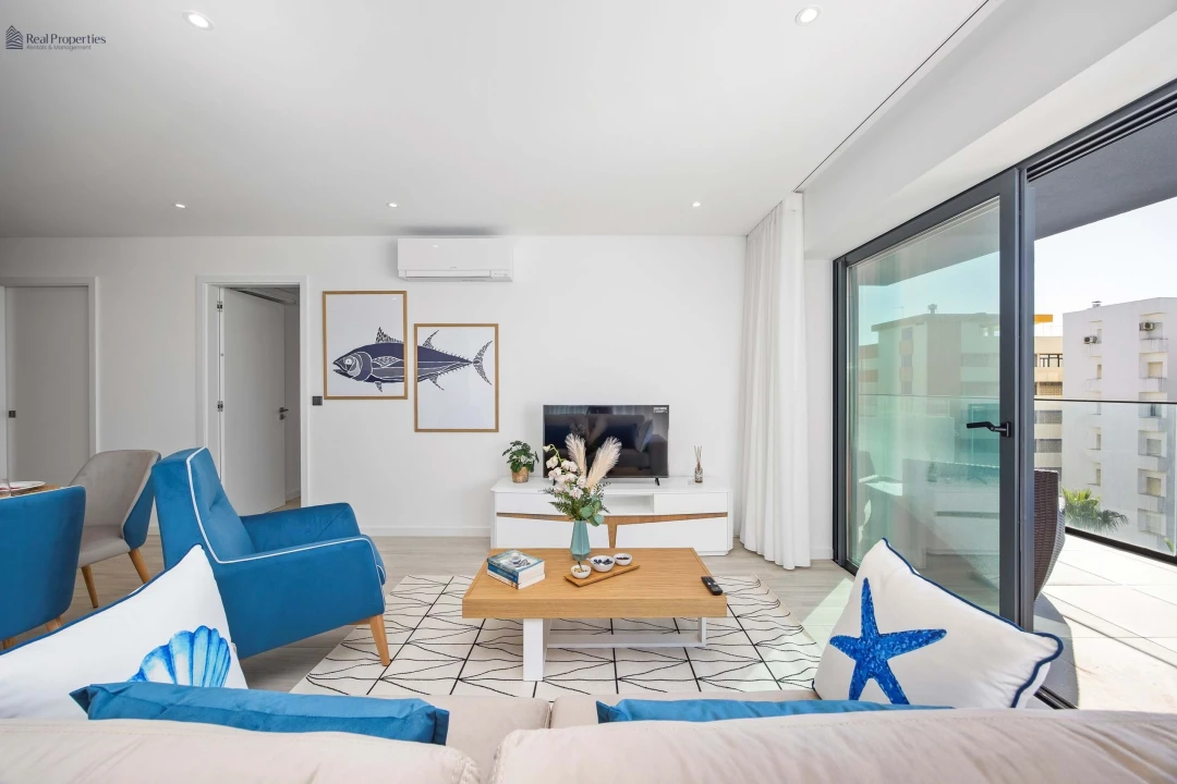 Apartamento T2 para Arrendamento em Quarteira Foto 9