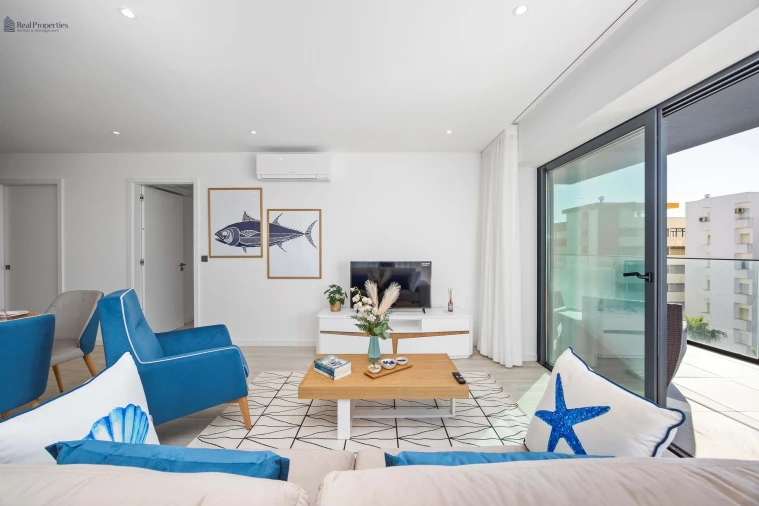 Apartamento T2 para Arrendamento em Quarteira Foto 9