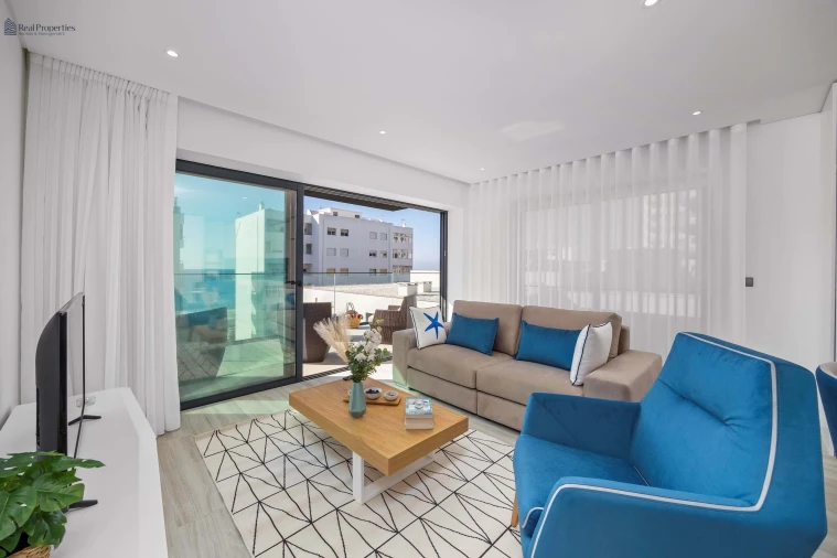 Apartamento T2 para Arrendamento em Quarteira Foto 5