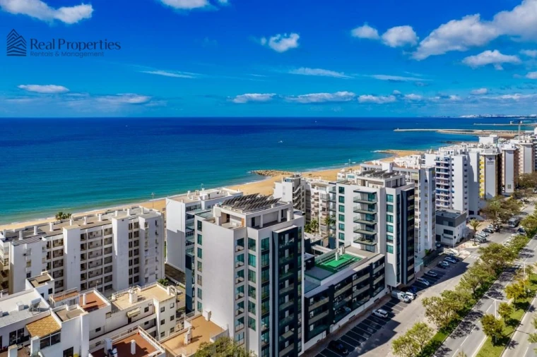 Apartamento T2 para Arrendamento em Quarteira Foto 2