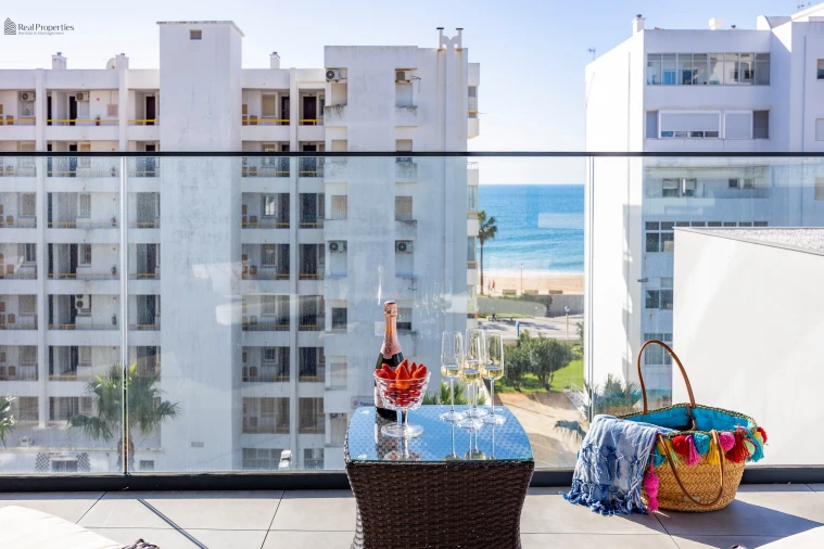 Apartamento T2 para Arrendamento em Quarteira Foto 14