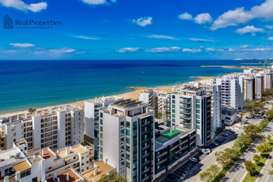 Apartamento T2 para Arrendamento em Quarteira Foto 2