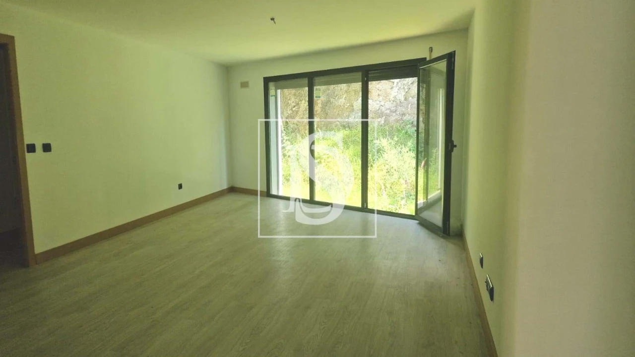 Apartamento T3 para Venda em Fornelos Foto 2