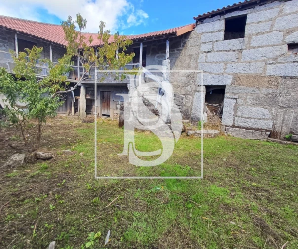 Moradia T5 para Venda em Vila Pouca de Aguiar Foto 32