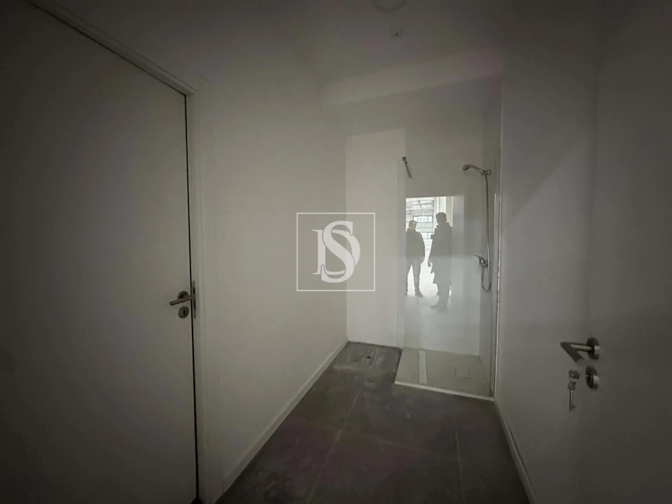 Armazém para Venda em Arnoso (Santa Maria e Santa Eulália) e Sezures Foto 4