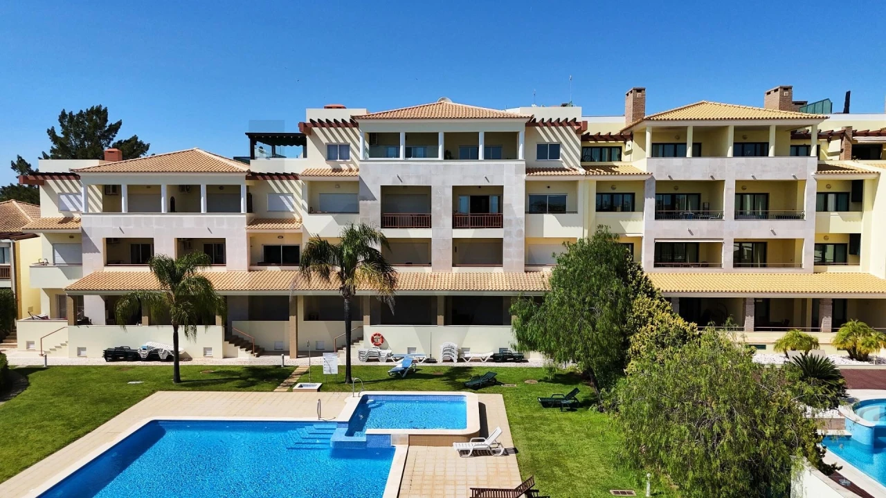Apartamento T2 para Venda em Quarteira Foto 1