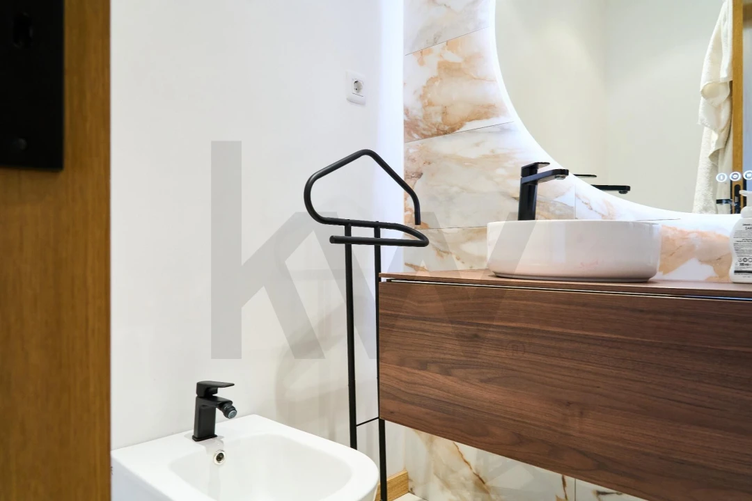 Apartamento T2 para Venda em Quarteira Foto 30