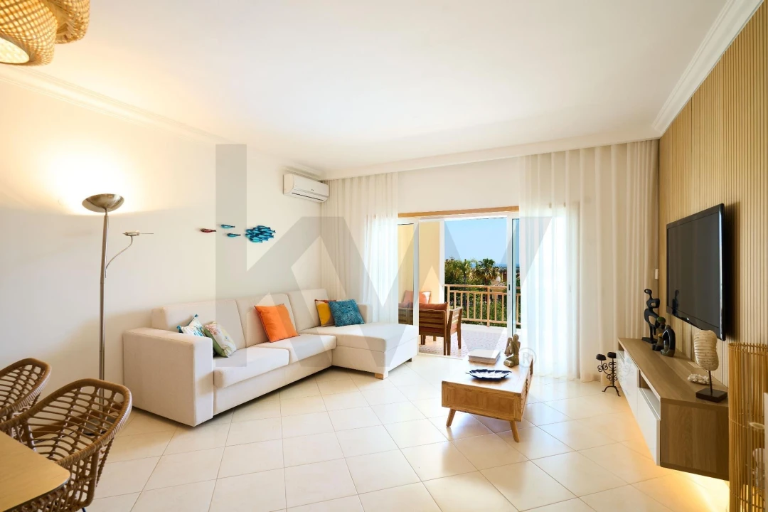 Apartamento T2 para Venda em Quarteira Foto 3