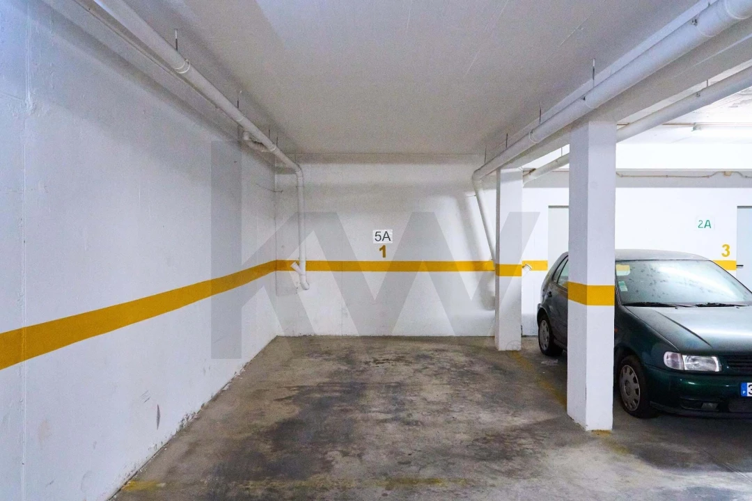 Apartamento T2 para Venda em Quarteira Foto 34