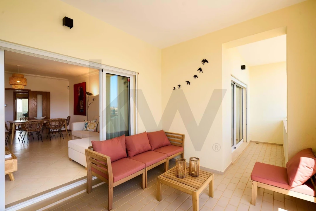 Apartamento T2 para Venda em Quarteira Foto 10