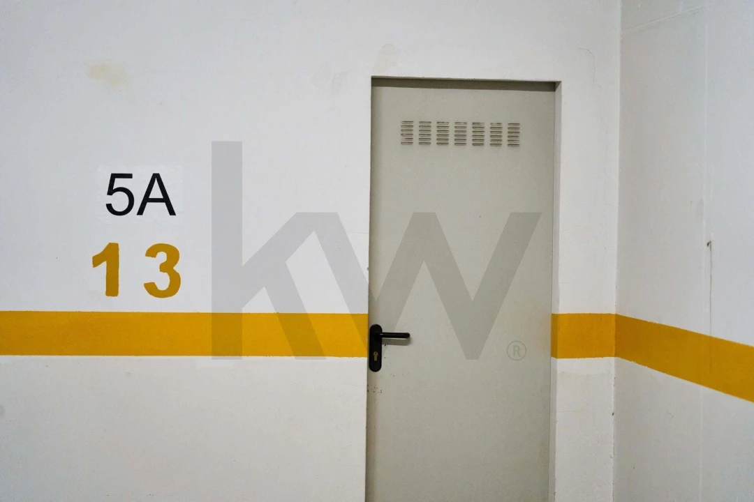 Apartamento T2 para Venda em Quarteira Foto 37