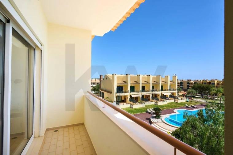 Apartamento T2 para Venda em Quarteira Foto 9