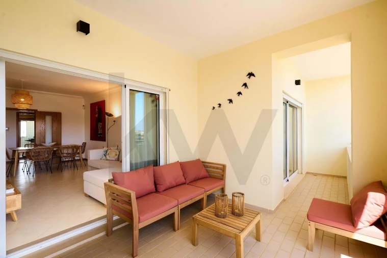 Apartamento T2 para Venda em Quarteira Foto 10