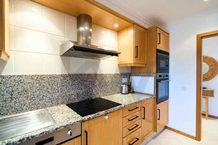 Apartamento T2 para Venda em Quarteira Foto 14