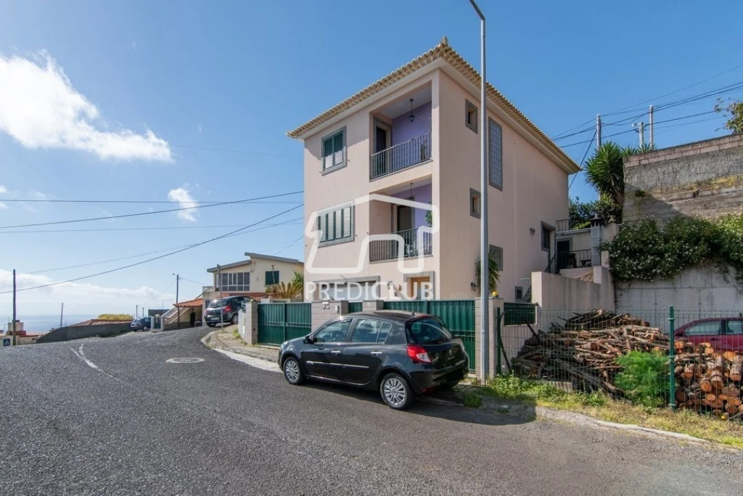 Moradia T3 para Venda em Agua de Pena Foto 3