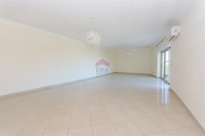 Apartamento T3 para Venda em Quarteira