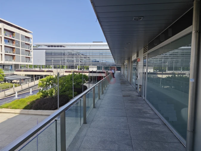 Loja para Venda em Caldas de Vizela (São Miguel e São João) Foto 11