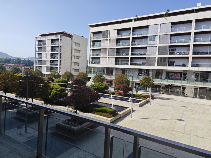 Loja para Venda em Caldas de Vizela (São Miguel e São João) Foto 2