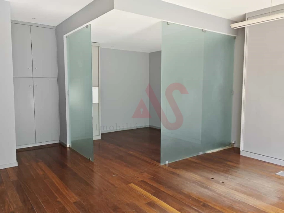 Loja para Venda em Caldas de Vizela (São Miguel e São João) Foto 6