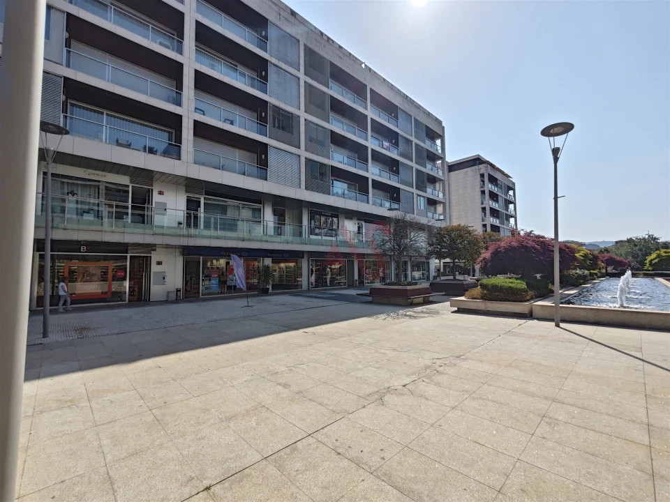 Loja para Venda em Caldas de Vizela (São Miguel e São João) Foto 12