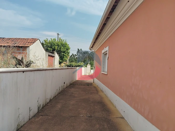 Moradia T7 para Venda em Bidoeira de Cima Foto 5