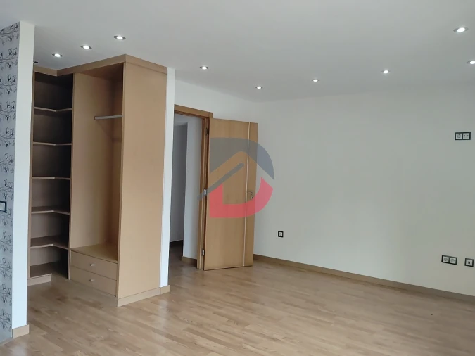 Moradia T7 para Venda em Bidoeira de Cima Foto 21