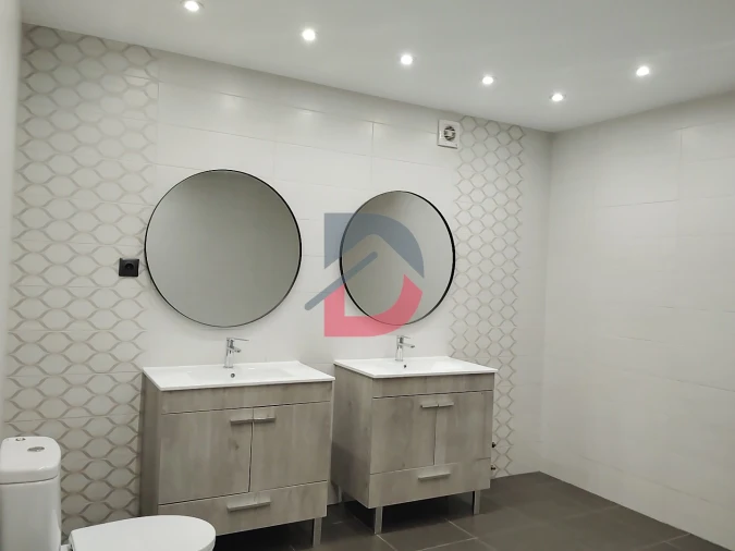 Moradia T7 para Venda em Bidoeira de Cima Foto 16