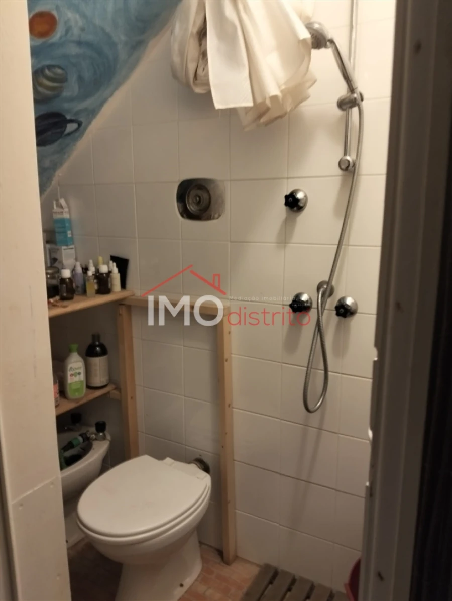 Moradia T6 para Venda em Santa Maria da Devesa Foto 5