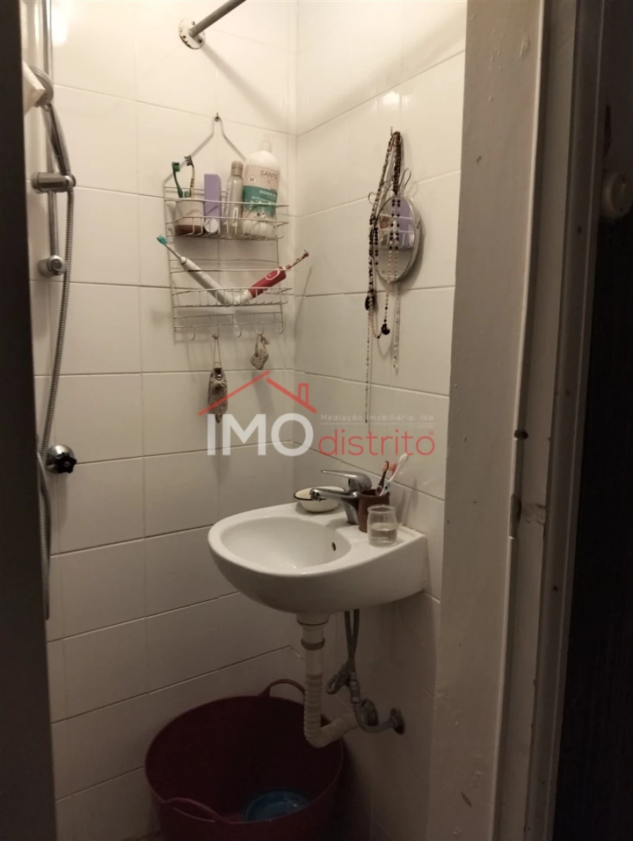 Moradia T6 para Venda em Santa Maria da Devesa Foto 6