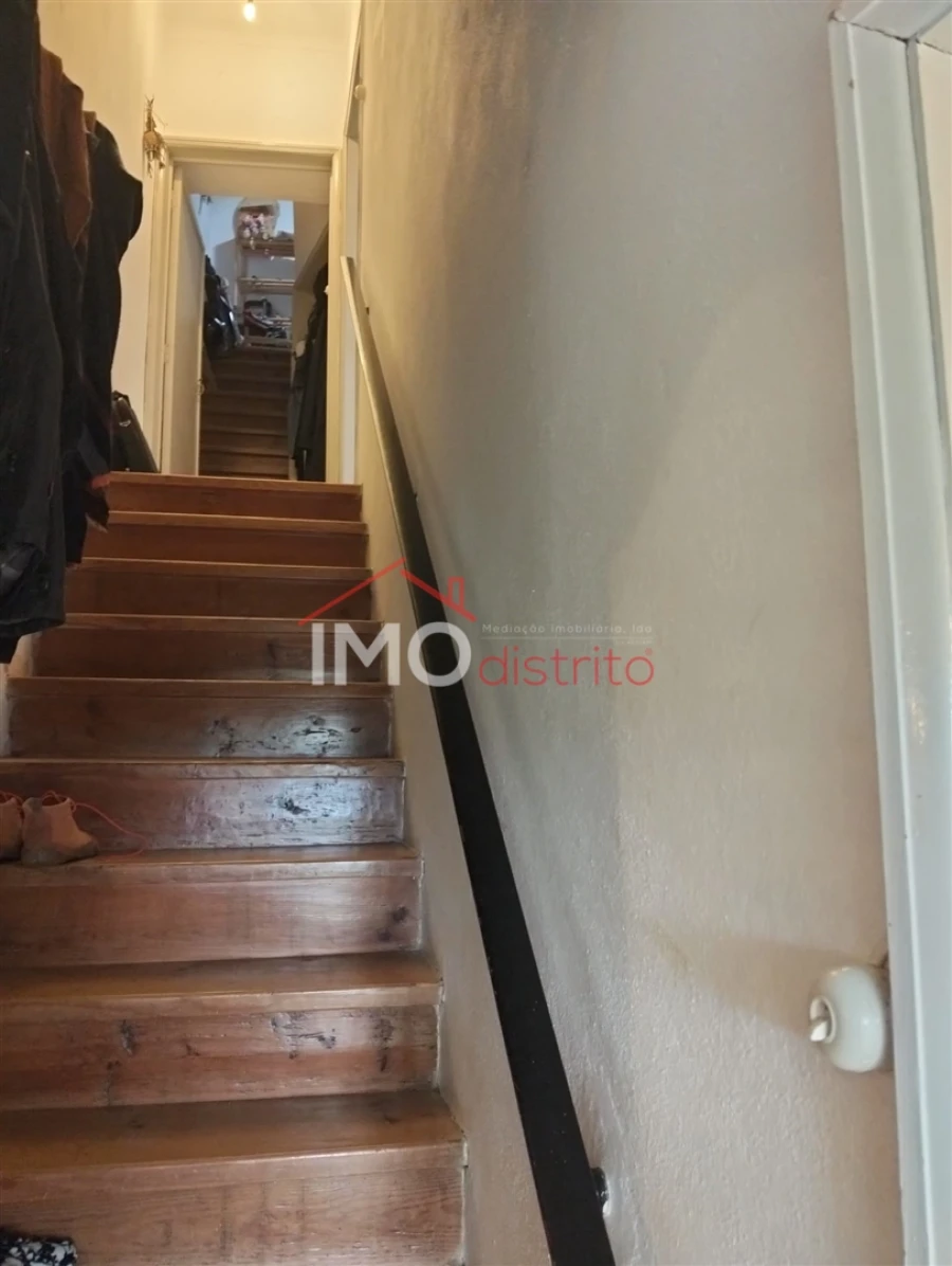 Moradia T6 para Venda em Santa Maria da Devesa Foto 10