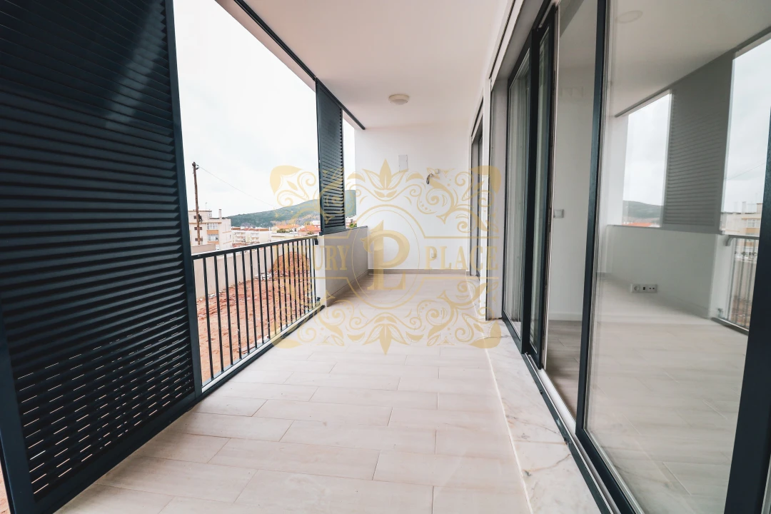 Apartamento T2 para Venda em Sesimbra (Castelo) Foto 2