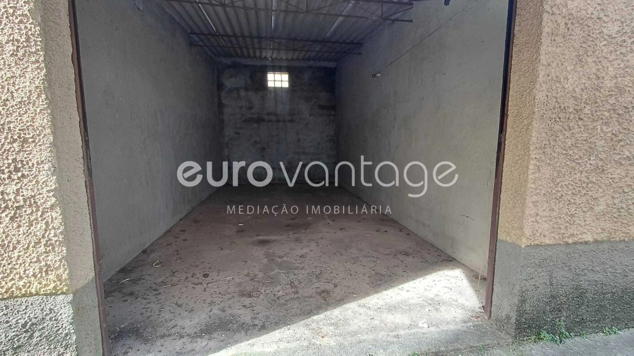 Garagem para Venda em Leiria, Pousos, Barreira e Cortes Foto 4