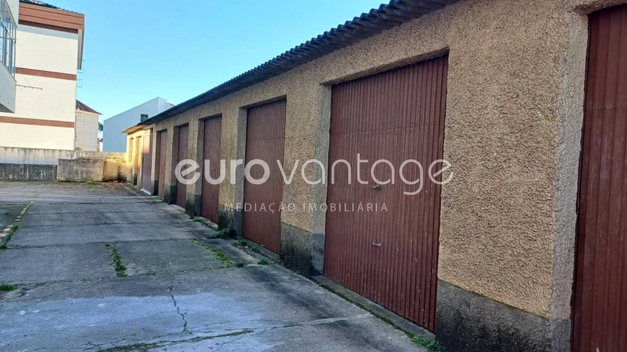 Garagem para Venda em Leiria, Pousos, Barreira e Cortes Foto 2
